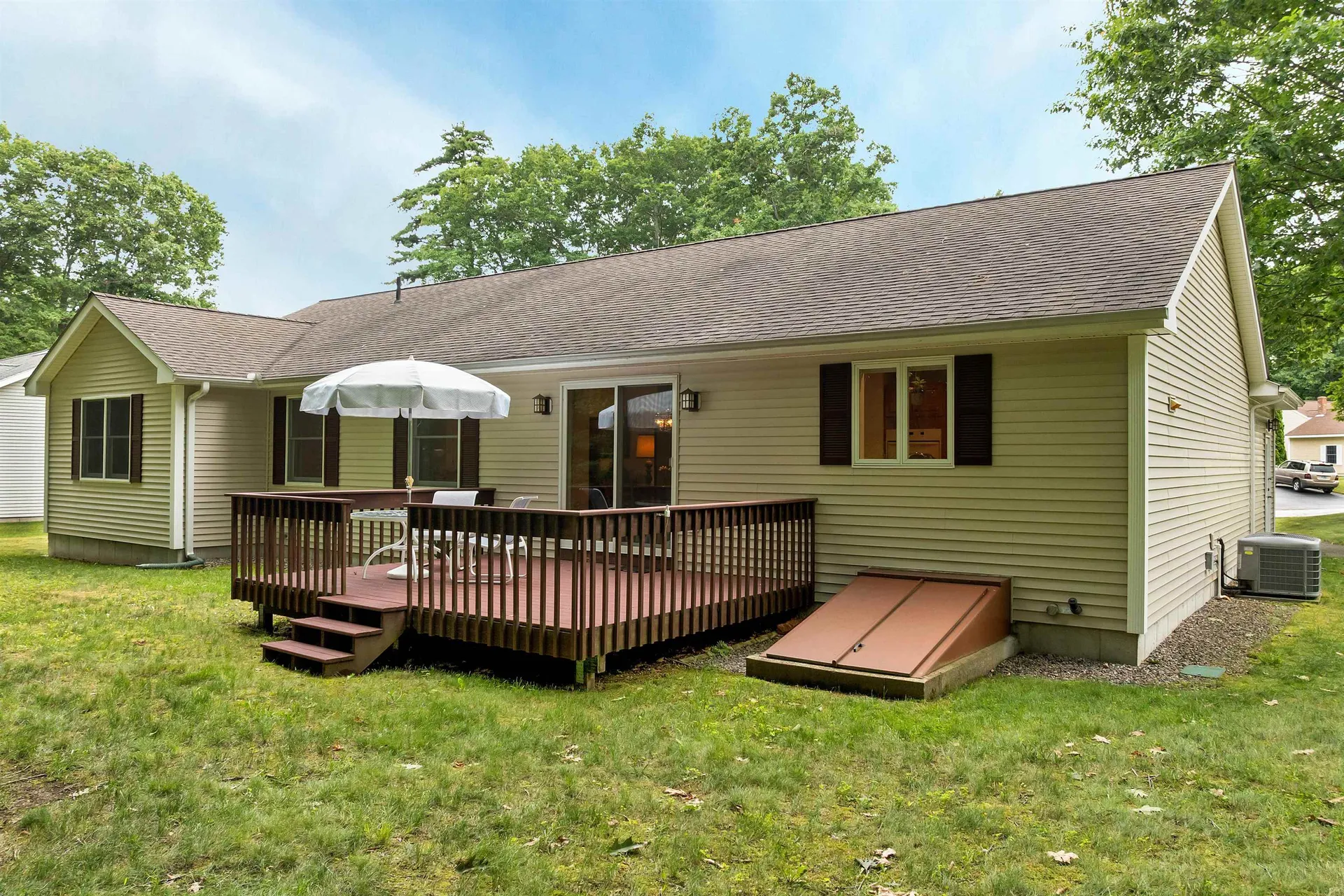 198 Sarah Circle Laconia NH 03246