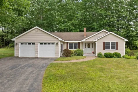 198 Sarah Circle Laconia NH 03246