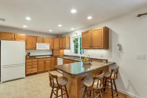 198 Sarah Circle Laconia NH 03246