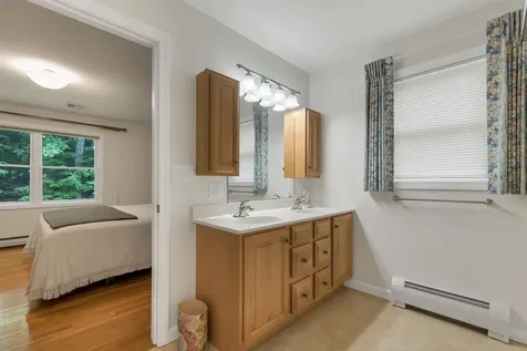 198 Sarah Circle Laconia NH 03246