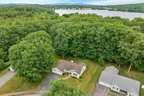 198 Sarah Circle Laconia NH 03246