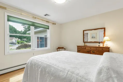 198 Sarah Circle Laconia NH 03246