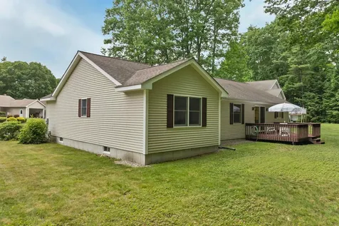 198 Sarah Circle Laconia NH 03246