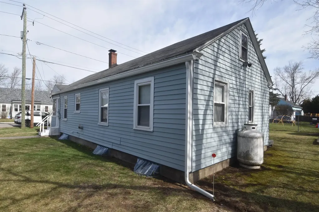 35 Olde Farm Lane Rochester NH 03867