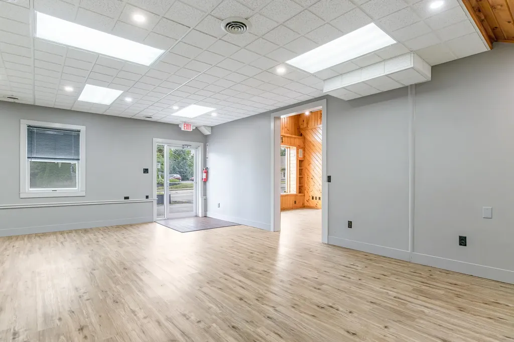 379 High Street Somersworth NH 03878