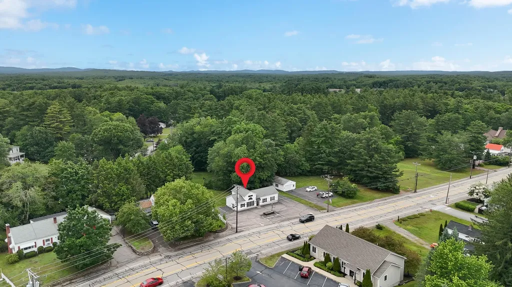 379 High Street Somersworth NH 03878