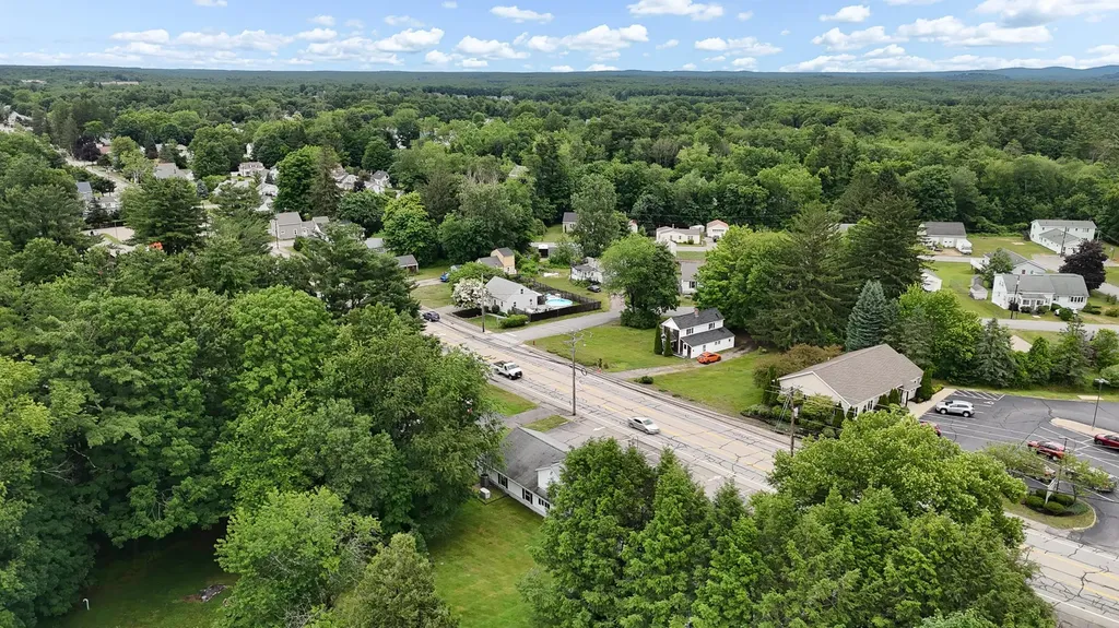 379 High Street Somersworth NH 03878