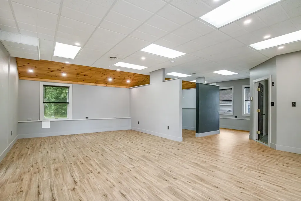379 High Street Somersworth NH 03878