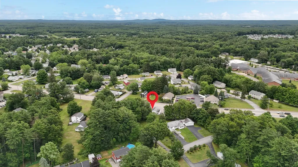 379 High Street Somersworth NH 03878