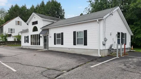379 High Street Somersworth NH 03878