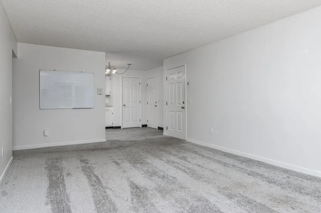 16 Northbrook Drive Manchester NH 03102