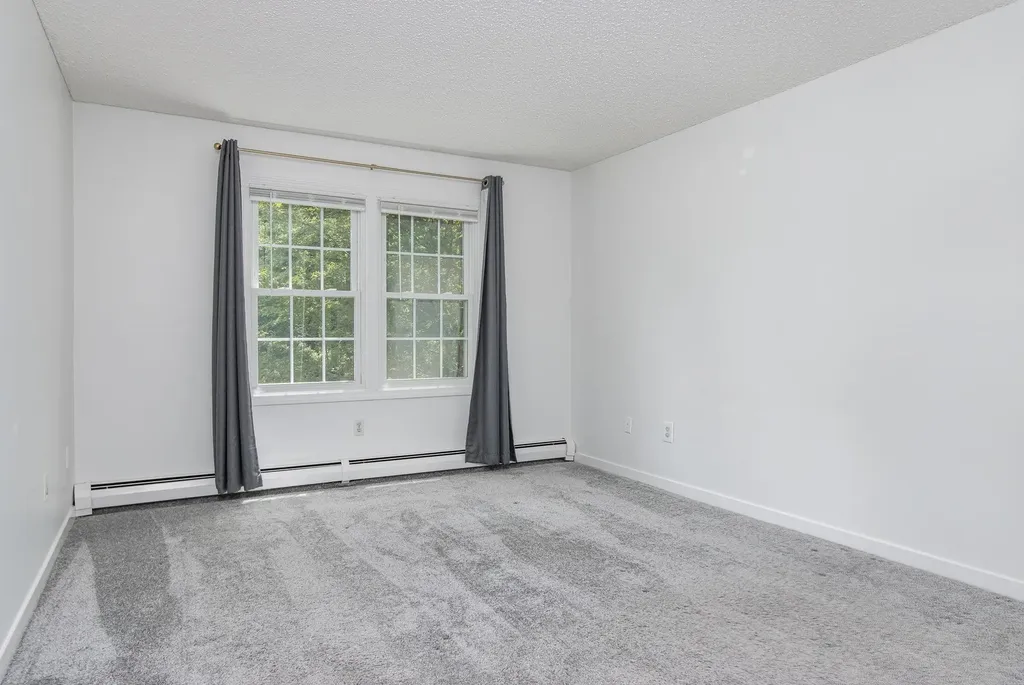 16 Northbrook Drive Manchester NH 03102