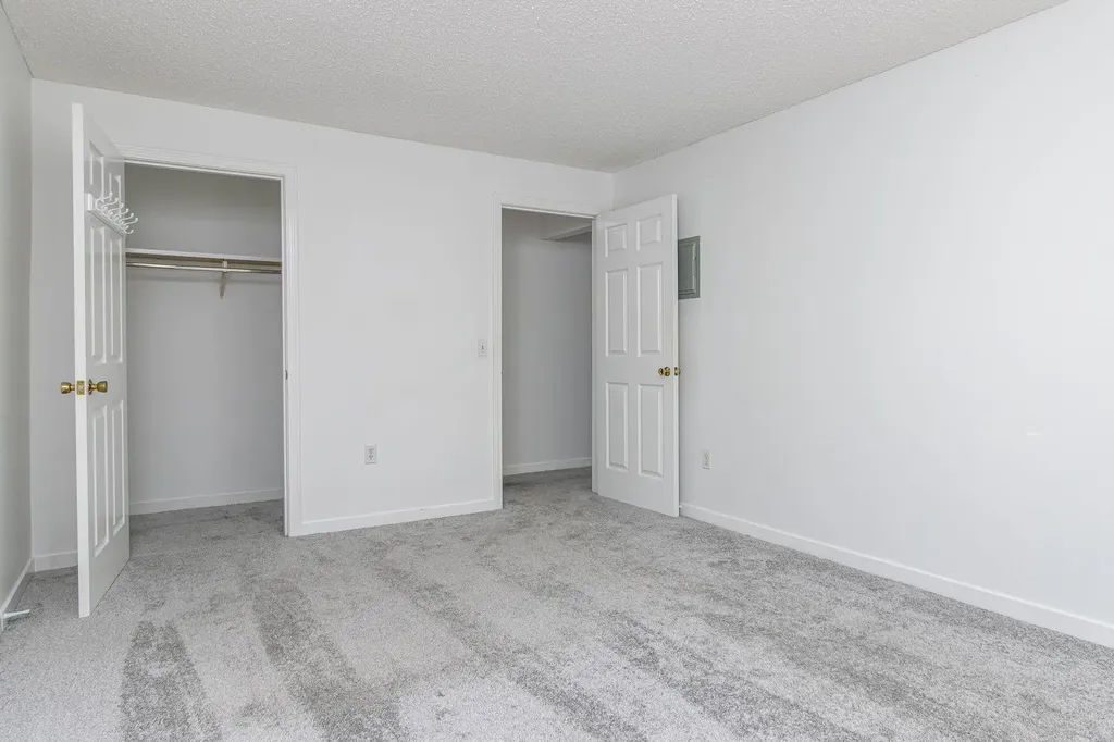 16 Northbrook Drive Manchester NH 03102