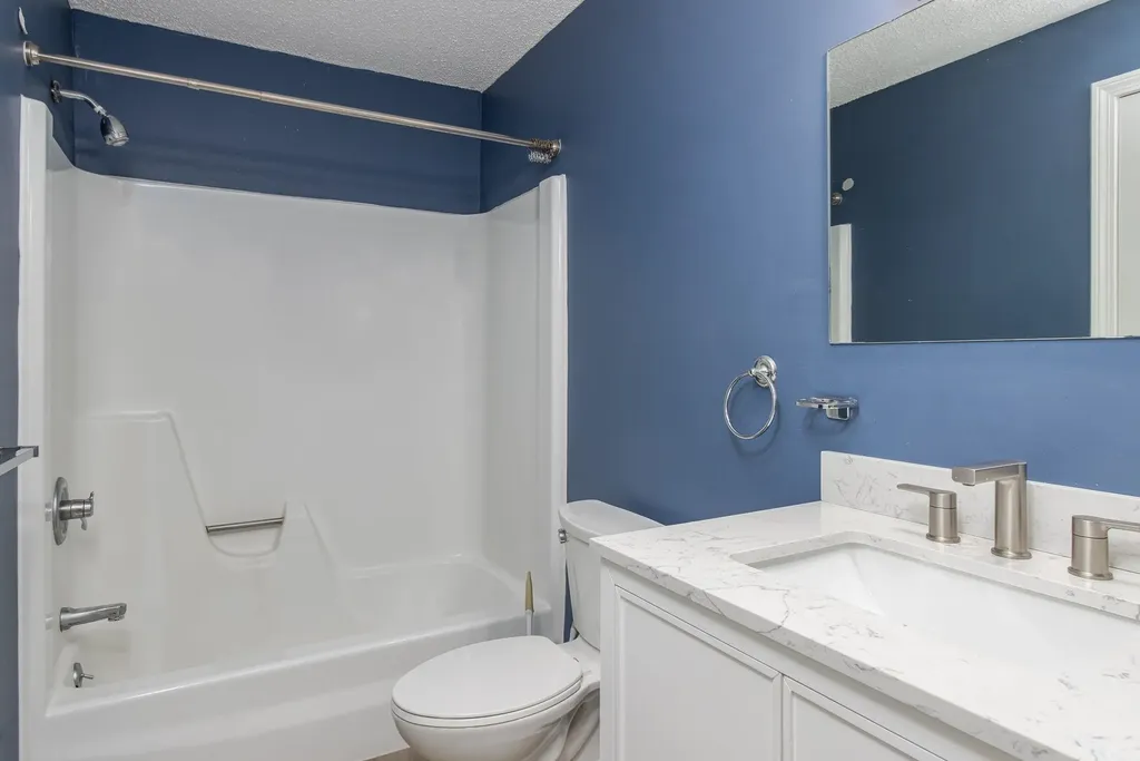 16 Northbrook Drive Manchester NH 03102