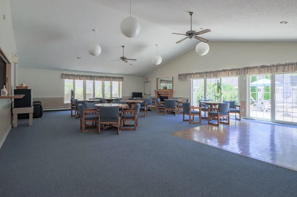 16 Northbrook Drive Manchester NH 03102