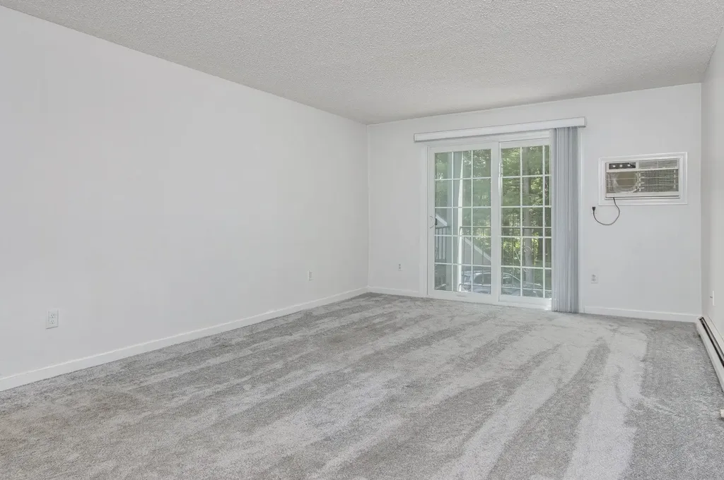 16 Northbrook Drive Manchester NH 03102