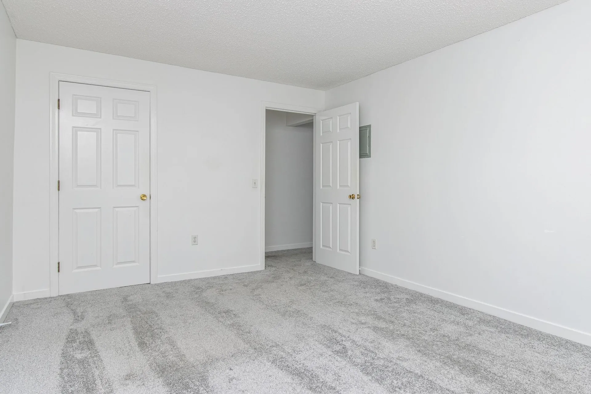 16 Northbrook Drive Manchester NH 03102