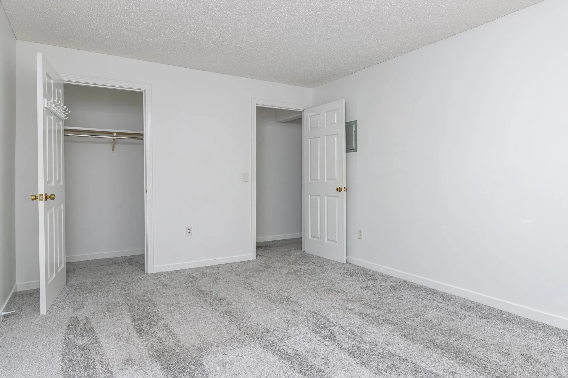 16 Northbrook Drive Manchester NH 03102