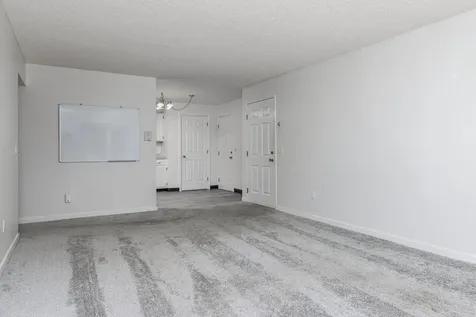 16 Northbrook Drive Manchester NH 03102