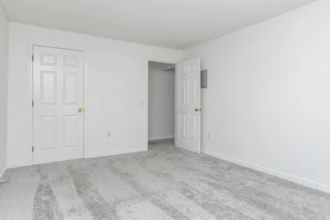 16 Northbrook Drive Manchester NH 03102