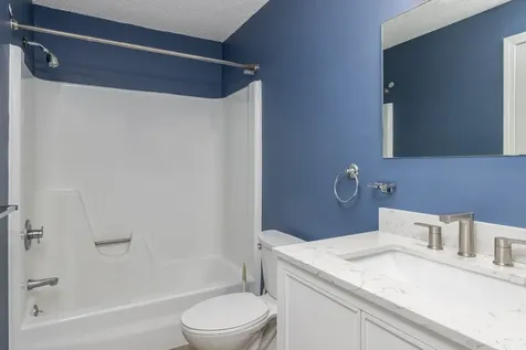 16 Northbrook Drive Manchester NH 03102