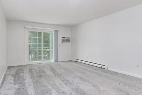 16 Northbrook Drive Manchester NH 03102