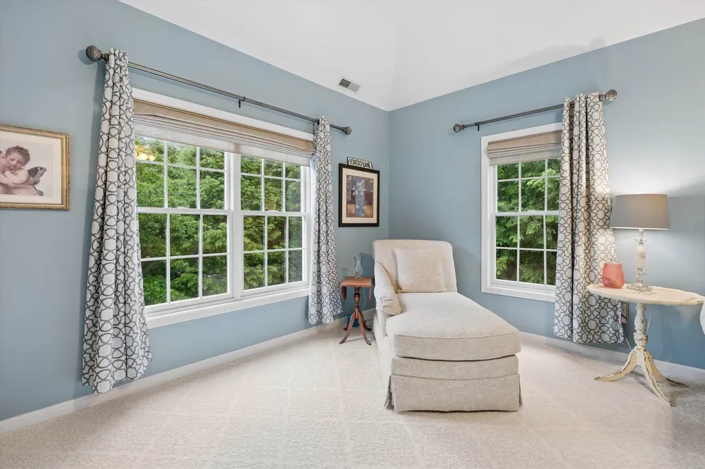 8 Margaret Circle Mont Vernon NH 03057