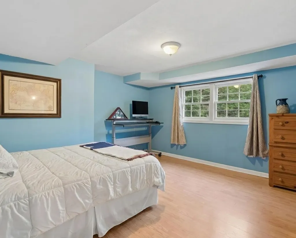8 Margaret Circle Mont Vernon NH 03057