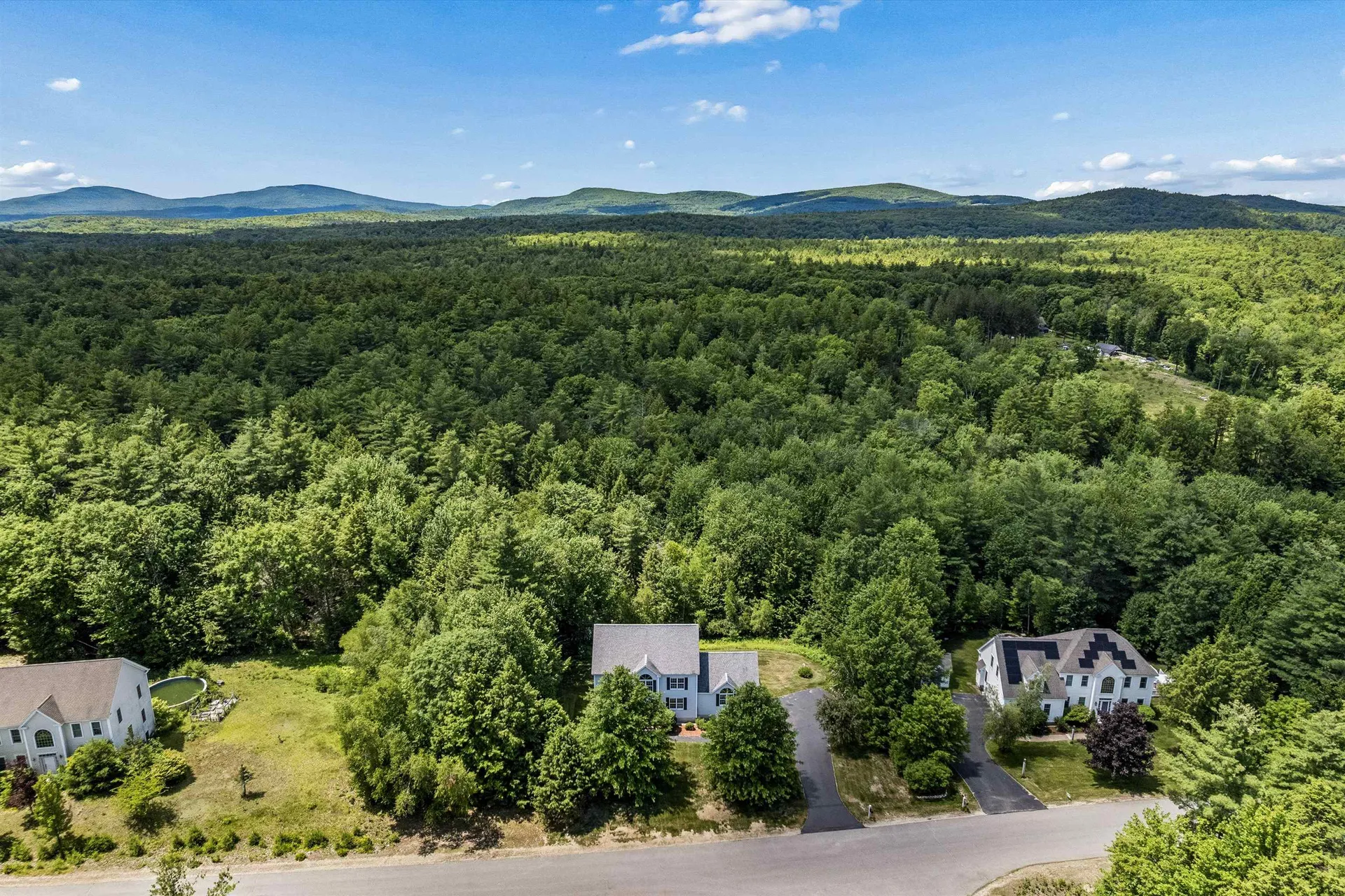 8 Margaret Circle Mont Vernon NH 03057