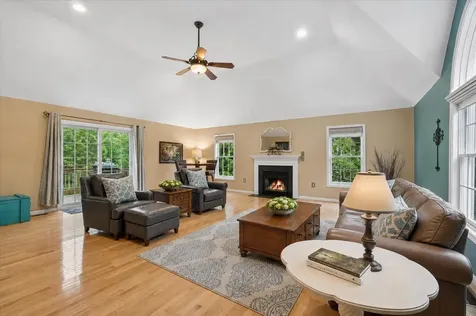 8 Margaret Circle Mont Vernon NH 03057