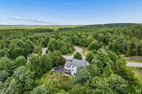 8 Margaret Circle Mont Vernon NH 03057