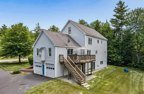 8 Margaret Circle Mont Vernon NH 03057