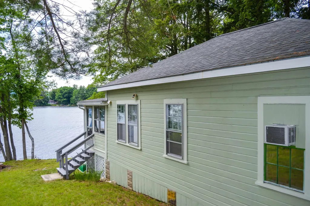 27 Waters Edge Road Swanzey NH 03431