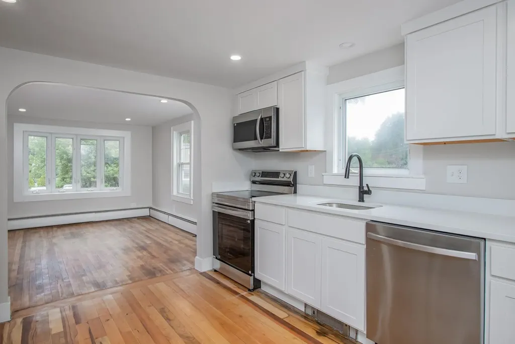 30 Dawson Avenue Manchester NH 03104