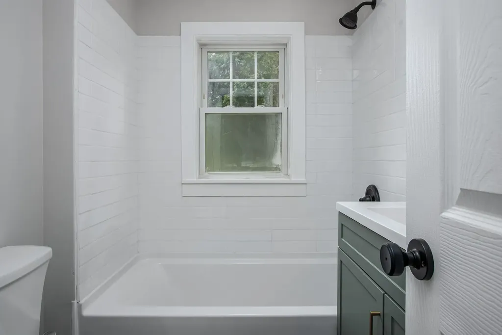 30 Dawson Avenue Manchester NH 03104