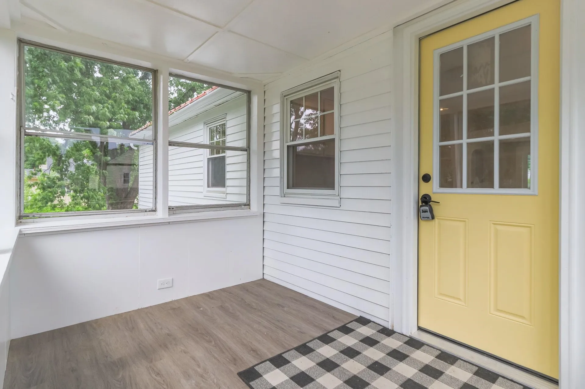 30 Dawson Avenue Manchester NH 03104