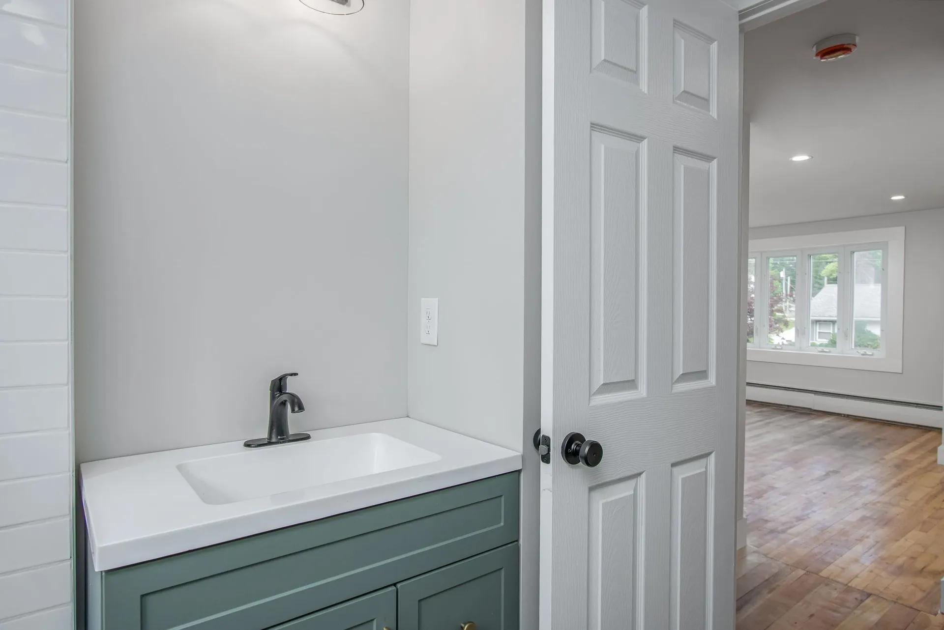 30 Dawson Avenue Manchester NH 03104