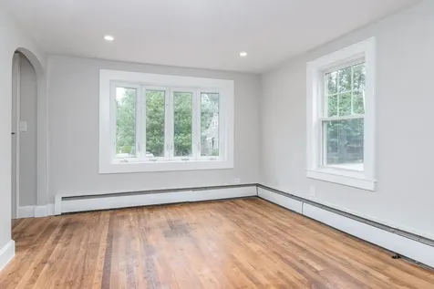 30 Dawson Avenue Manchester NH 03104