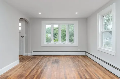 30 Dawson Avenue Manchester NH 03104