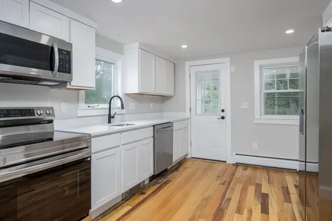 30 Dawson Avenue Manchester NH 03104