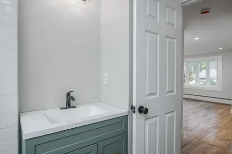 30 Dawson Avenue Manchester NH 03104