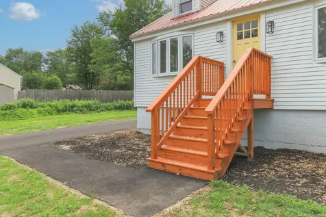 30 Dawson Avenue Manchester NH 03104