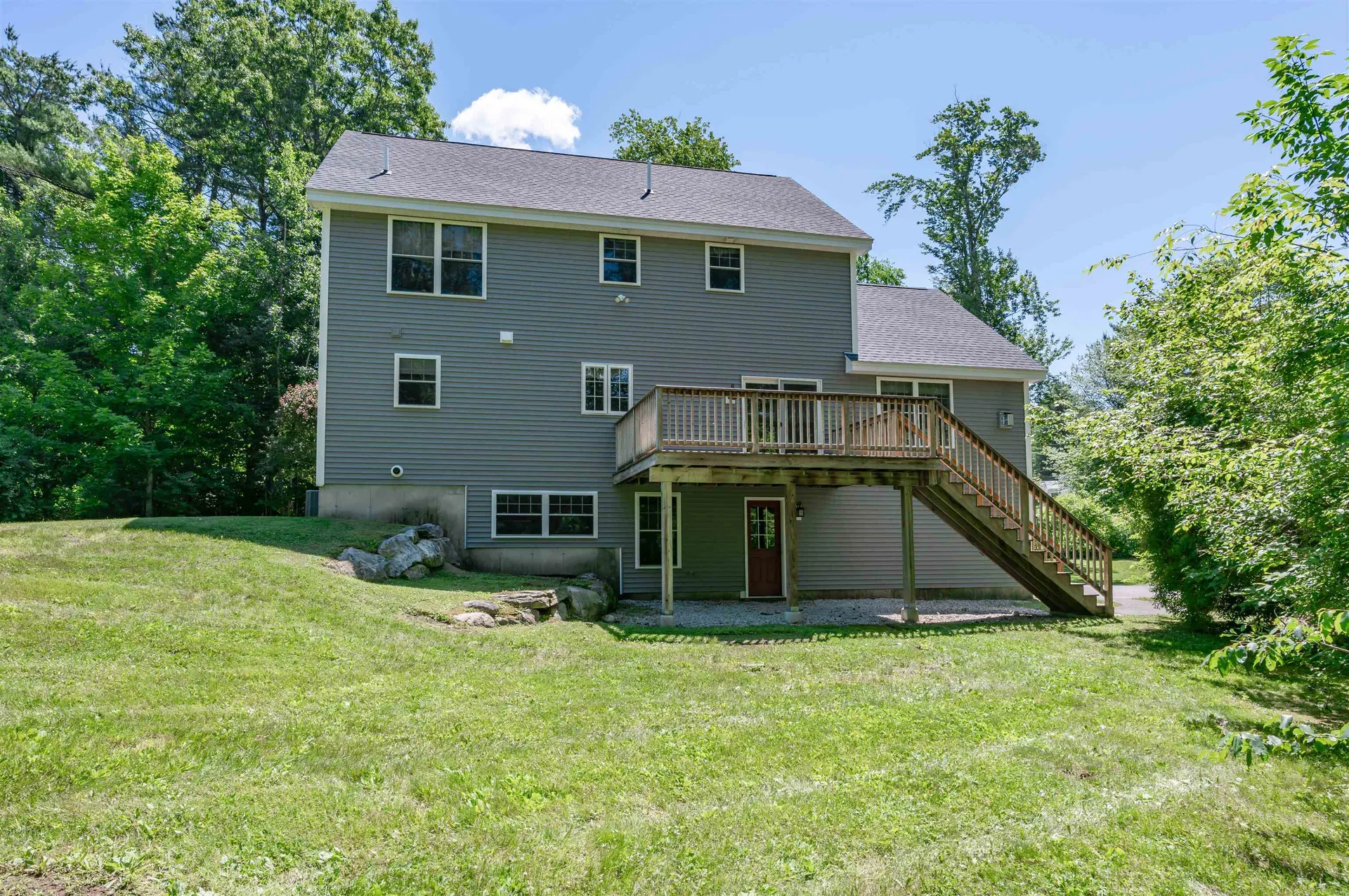 7 N Salem Road Hampstead NH 03841