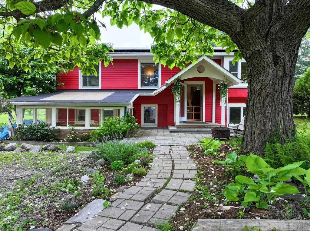 6 Harrow Way Middlebury VT 05753