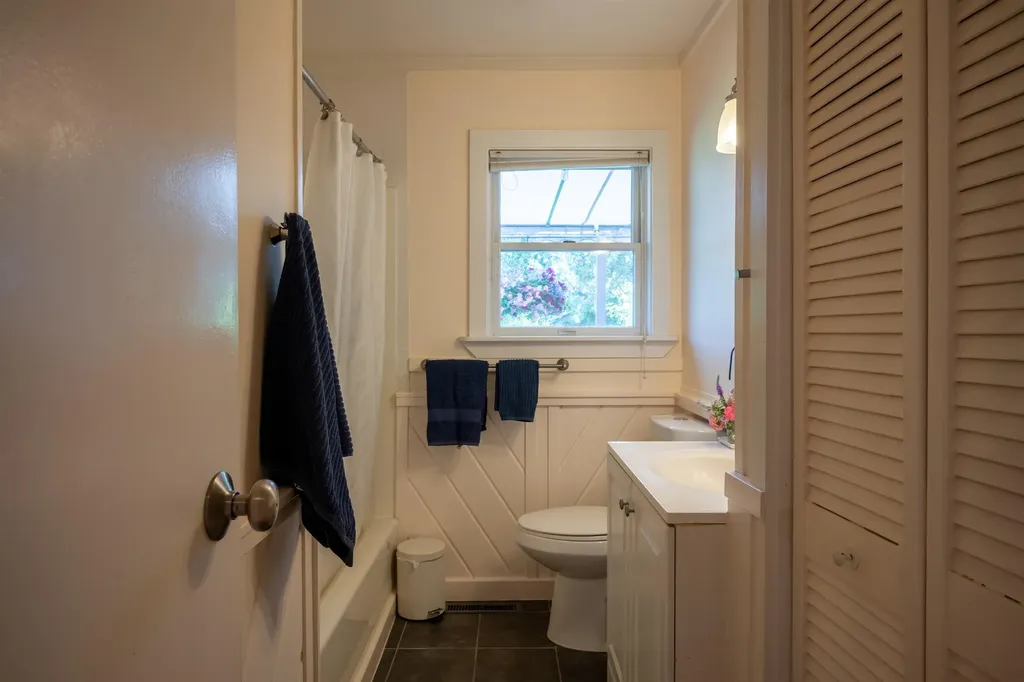 6 Harrow Way Middlebury VT 05753