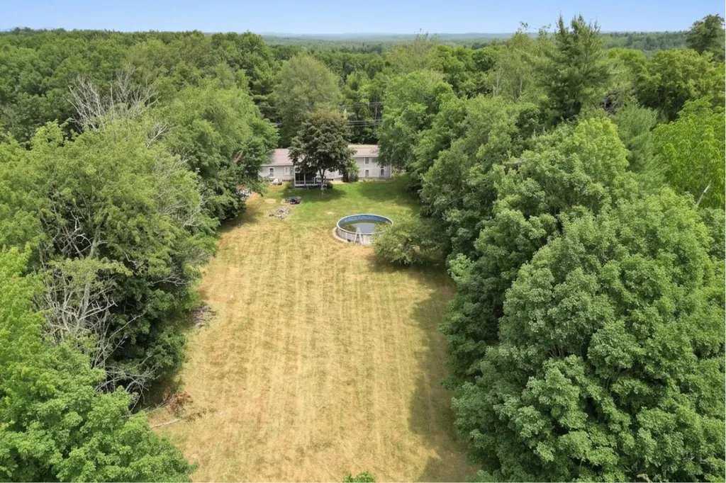224 Haverhill Road Chester NH 03036