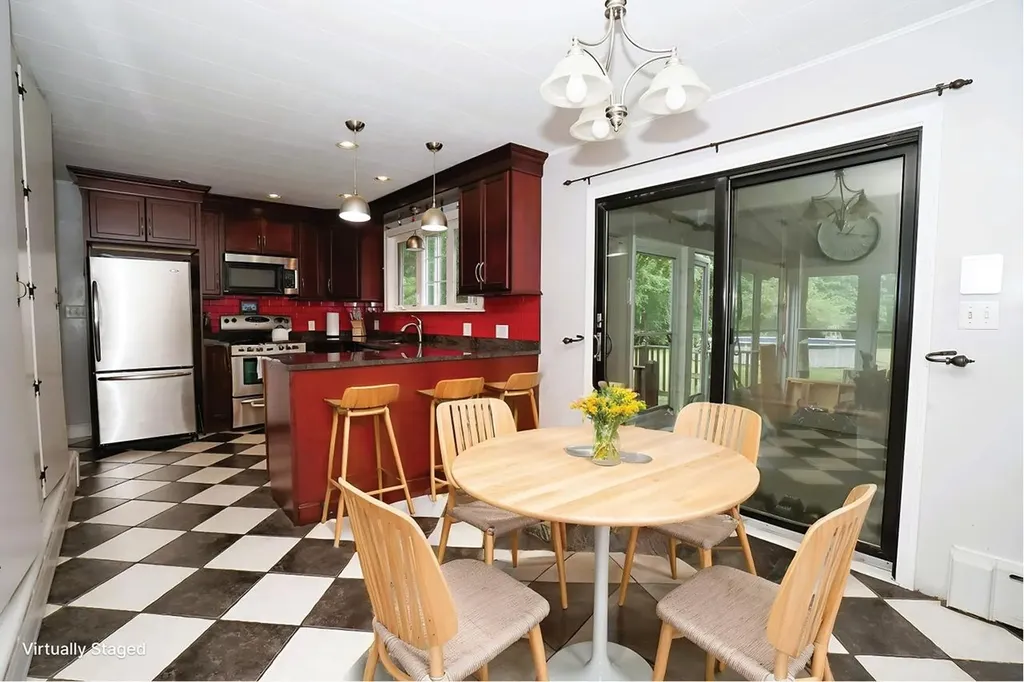 224 Haverhill Road Chester NH 03036