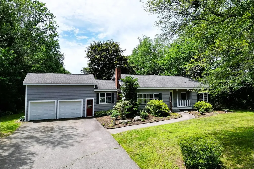 224 Haverhill Road Chester NH 03036