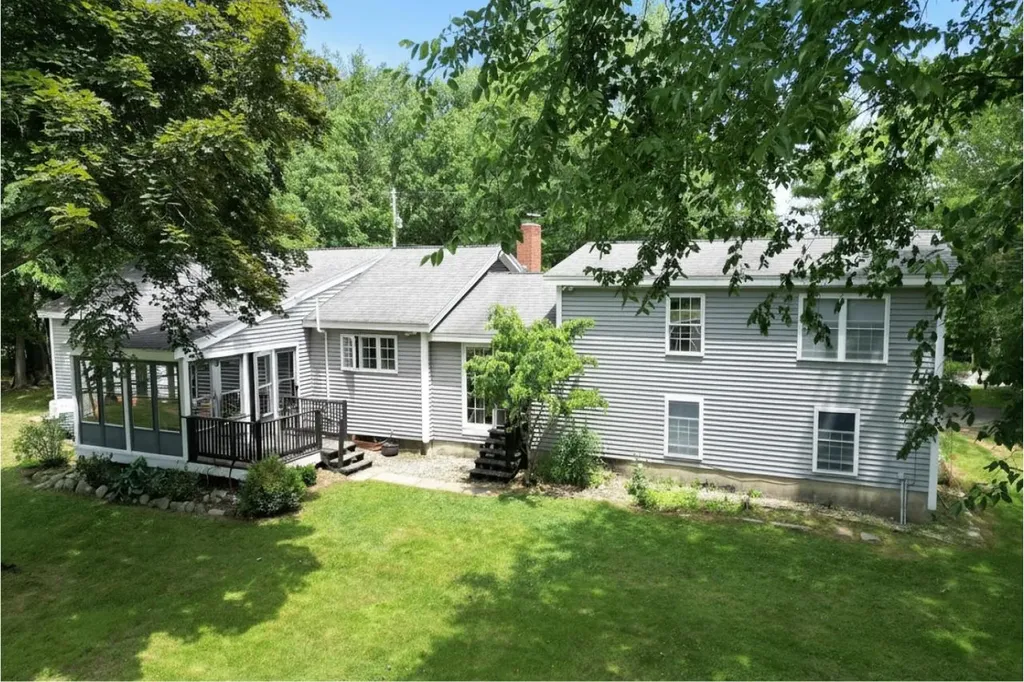 224 Haverhill Road Chester NH 03036