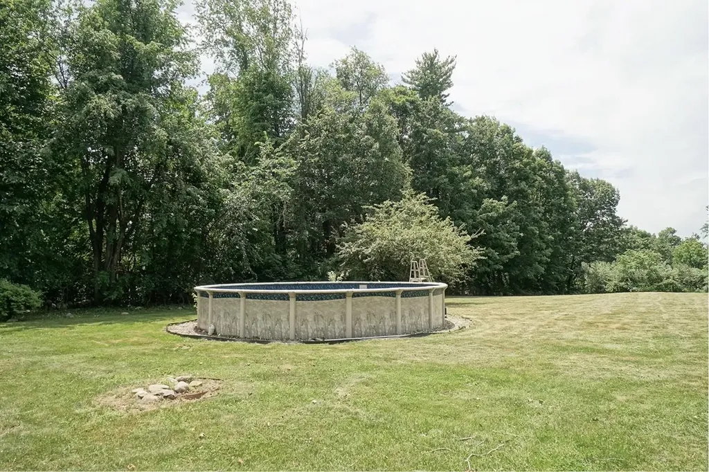 224 Haverhill Road Chester NH 03036